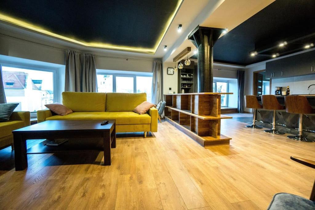 Uroczy Apartament Wita Stwosza Most Kłodzko Exterior foto