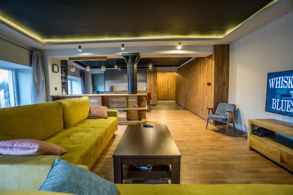 Uroczy Apartament Wita Stwosza Most Kłodzko Exterior foto