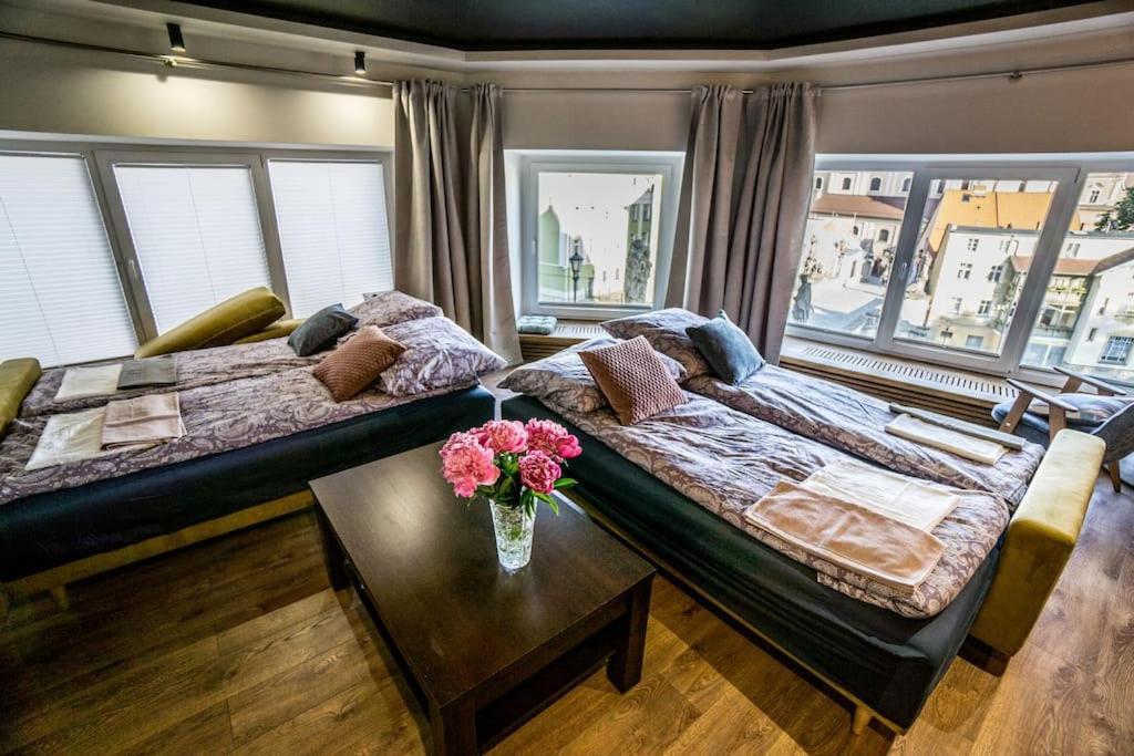 Uroczy Apartament Wita Stwosza Most Kłodzko Exterior foto